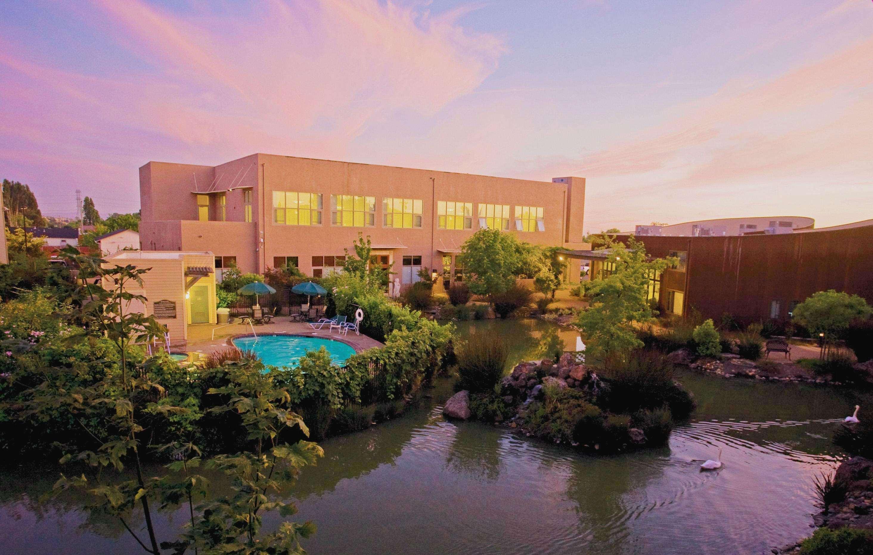 Doubletree By Hilton Napa Valley - American Canyon Εξωτερικό φωτογραφία