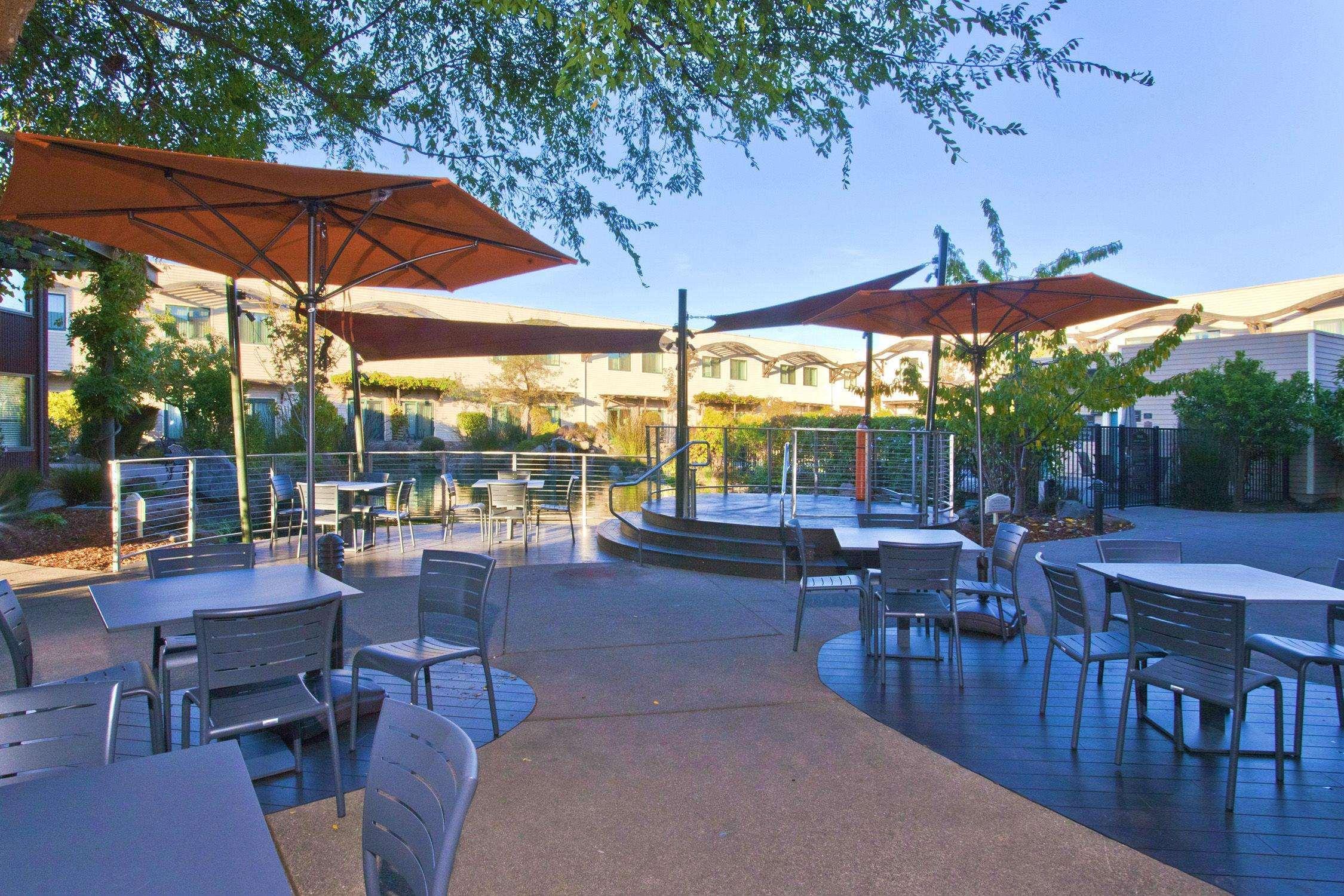 Doubletree By Hilton Napa Valley - American Canyon Εξωτερικό φωτογραφία