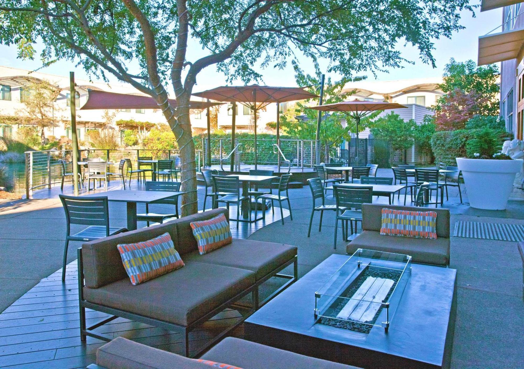 Doubletree By Hilton Napa Valley - American Canyon Εξωτερικό φωτογραφία